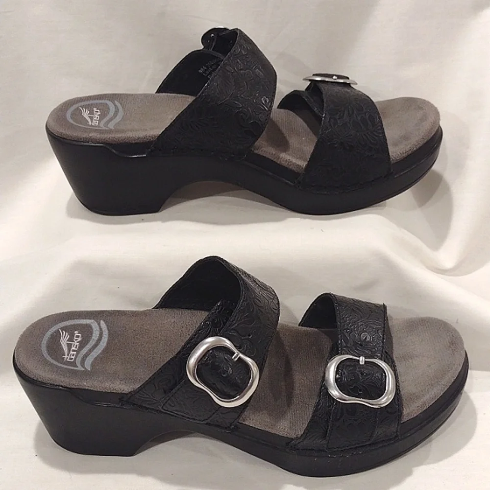 Dansko Sophie Buckle Leather Platform Slides Embossed Leather EU 37 NWOB